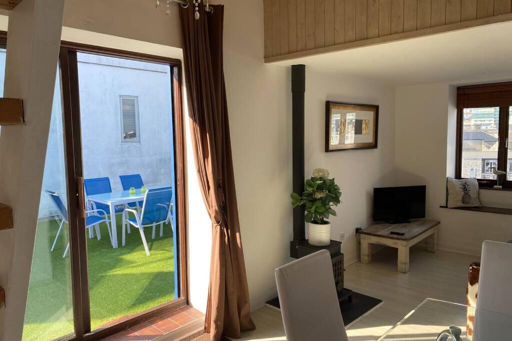 With Roof Terrace By Historic Harbour Apartment