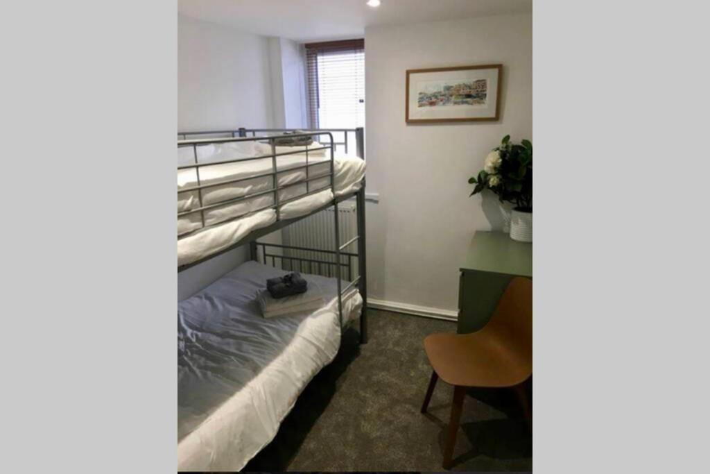Apartment With Roof Terrace By Historic Harbour Plymouth